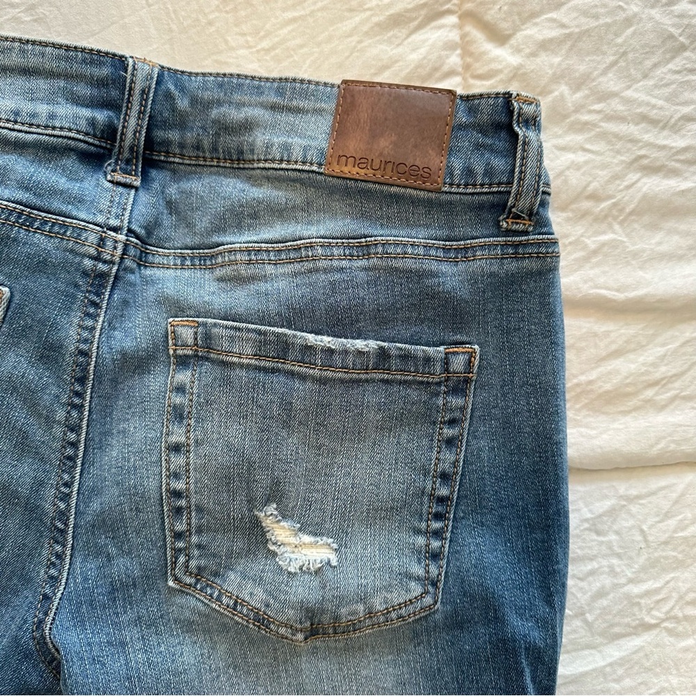 Maurices Capri Pants